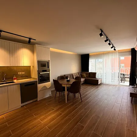 Sa Apartments! 2Br Flat 150M To The Beach
