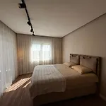 Sa Apartments! 2br Flat 150m To The
