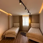 アパート Sa Apartments! 2br Flat 150m To The アランヤ