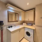 アパート Sa Apartments! 2br Flat 150m To The