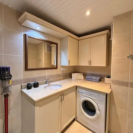 公寓 Sa Apartments! 2br Flat 150m To The