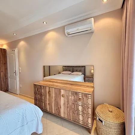 Sa Apartments! 2br Flat 150m To The *