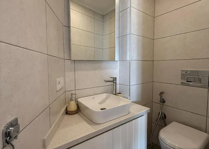 Appartamento Sa Apartments! 2Br Flat 150M To The Beach *