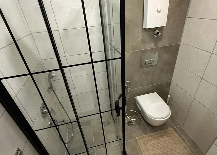 Appartamento Sa Apartments! 2Br Flat 150M To The Beach