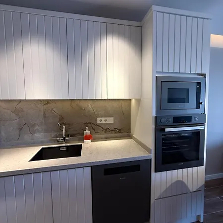 Apartment Sa Apartments! Sea View 2bd Flat