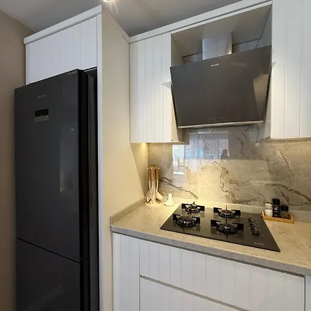Sa Apartments! Sea View 2bd Flat Apartment