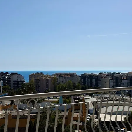 Sa Apartments! Sea View 2bd Flat Apartment *